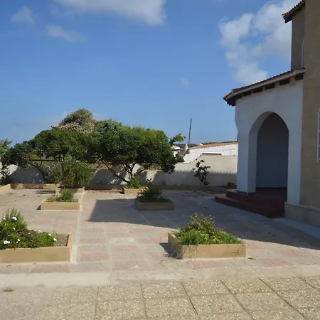 Pischis Villa